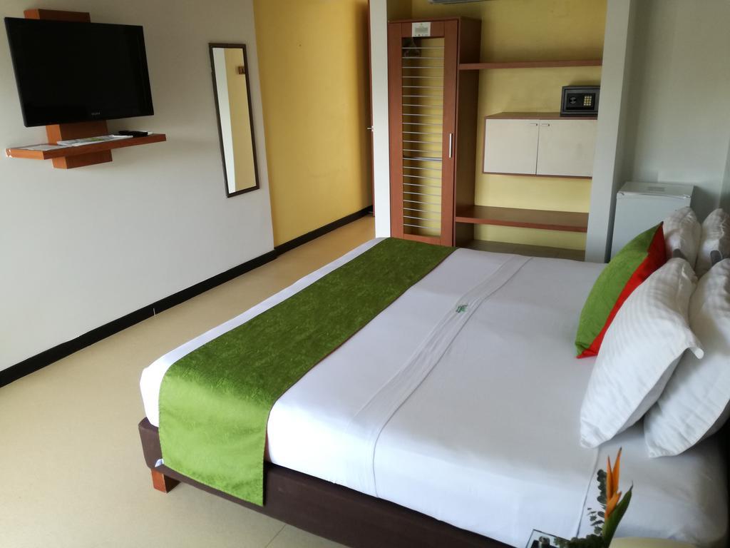 Waira Suites Leticia Exterior photo